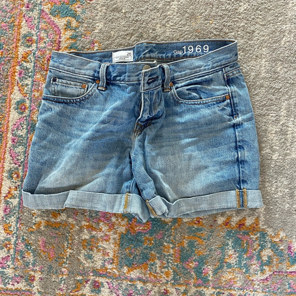 Light denim gap shorts